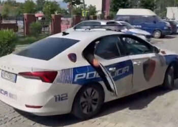 “Kontaktuesit”/ Siguronin drogë dhe e shisnin në zona të ndryshme të Tiranës, në pranga 3 adoleshentët