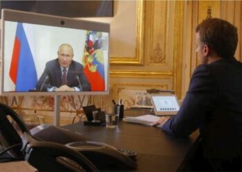 Zbardhet transkripti i telefonatës mes Macron e Putin, 4 ditë para pushtimit rus të Ukrainës