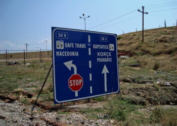 Korrupsion e kontrabandë/ Shtatë të arrestuar në Pogradec, mes tyre 2 doganierë dhe 2 policë të Qafë Thanës