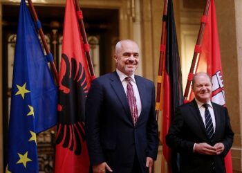 Vizita e parë e Olaf Scholz në Ballkan/ Rama i bashkohet samitit në Greqi. Të pranishëm Von der Leyen dhe Michel