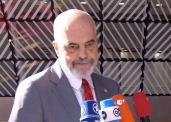 “Është i hapur për të gjithë”/ Rama pyetet për Open Balkan dhe Kosovën në Bruksel: Ne s’ndryshojmë kursin tonë, por e dimë prej kohësh që…
