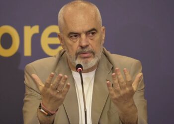 “Problemet me ujin gangrenë”/ Paralajmërimi i Ramës: Do marrim nën administrim bashkitë që s’përmbushin detyrimet