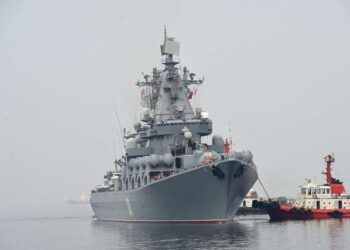 HARTA/ Luftanija e fuqishme ruse në Mesdhe, përballë brigjeve shqiptare. Mediat italiane në alarm: Provokim për NATO-n, i lartë rreziku për…