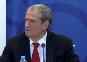 “PD mbajti qëndrime vetëvrasëse”/ Berisha paralajmëron protesta: Të ngrihemi përballë kësaj qeverie, kemi një armik të fortë te…!
