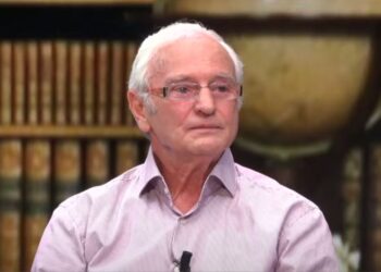 “Bombat” e Shaqir Vukajt që trondisin edhe sot politikën shqiptare