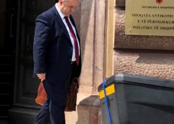 Gjykata e Lartë bëhet me 13 anëtarë, Presidenti Meta dekreton Sokol Ngresin