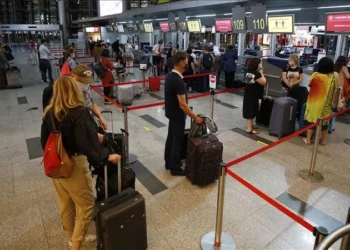 Masat/ Një tjetër shtet heq të gjitha kufizimet anti-COVID me Shqipërinë