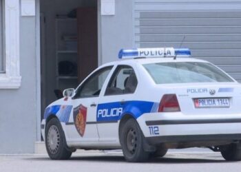 Të shumëkërkuar nga policia, vihen në pranga 3 persona në Vlorë, akuzat