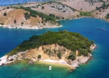 VIDEO/ Rama publikon pamjet nga ishulli i Tongos në Sarandë: Një copëz parajse mbi Jon, me ujin e kristaltë dhe rërën e bardhë
