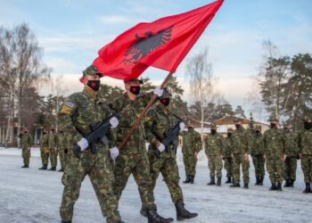 Shqipëria do dërgojë trupa ushtarake në Bullgari përballë agresionit rus, Peleshi: Ushtarakët tanë, më të paguarit në rajon