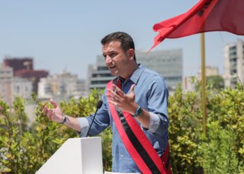 Veliaj: Duhet të mos krijojmë ndasi populiste mes Shqipërisë e Kosovës