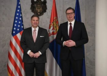 SHBA ultimatum Vuçiç për të sanksionuar Rusinë: Ndaje, me ne ose me Putinin