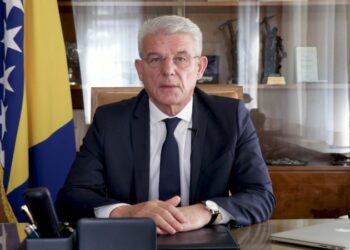 Presidenti i Bosnje Hercegovinës falenderon shqiptarët për rezolutën e gjenocidit të Srebenicës