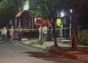 DETAJE/ Si ndodhi atentati me një viktimë dhe një të plagosur në Milot, u qëlluan sapo zbritën nga makina e blinduar