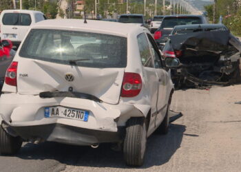 Piku i verës dhe i aksidenteve, shifrat: Mbi 16 mijë gjoba vetëm javën e parë të korrikut