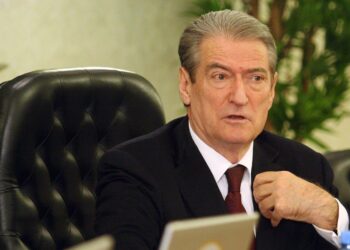 Gafa e Berishës/ Akuzon Veliajn se ka fshehur një vdekje, por e fshin postimin pasi del blof