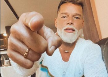 Dhunë ndaj partnerit? Policia kërkon Ricky Martin, efektivët nuk e gjejnë në banesë