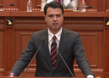 “Gojorja dhe foltorja”/ Basha i përgjigjet Ramës: Sado të fshihesh pas gjuhës së shthurur, nuk mund të bësh amnisti ndaj të shkuarës…