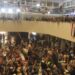 FOTOT/ Parlamenti i Irakut ‘pushtohet’ nga protestuesit, 125 të plagosur nga përplasja me forcat e sigurisë