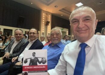 Ilir Meta nis “praktikën” si ish-President, ish kreu i shtetit i Kroacisë promovon librin “Etnosi i Medvegjës”: I lumtur