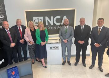 Emigrantët e paligjshëm në Britaninë e Madhe, Shqipëria vendos oficer mbikëqyrës në portin e Dover