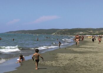 Emri/ Tragjike: Heroi 18 vjeçar mbytet pasi shpëtoi dy të miturit në Durrës, policia jep detajet