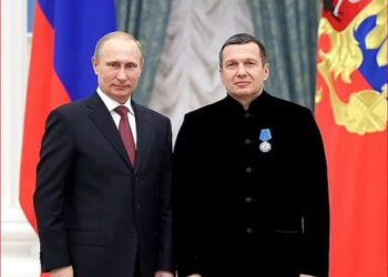 VIDEO/ I besuari i Putin zbulon planin: Me një raketë Satan-2 duhet të godasim Anglinë. Skocia e Uellsi do jenë të pavarura, dy Irlandat do bashkohen