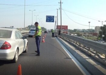Aksidenti/ Makina përplas një djalë të mitur në Spille, arrestohet shoferi
