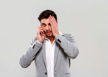 Shenjat e horoskopit që nuk do t’ju hapin telefonin nëse keni hall