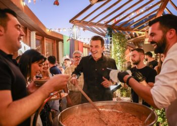 “Festa e Fërgesës” bën bashkë Tiranën e Elbasanin, kryebashkiakët Veliaj e Llatja: Të promovojmë turizmin