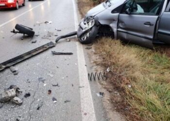 Lezhë-Shkodër/ Makina përplaset me një kamionçinë, 4 të plagosur përfundojnë në spital