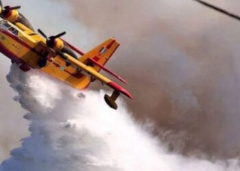 Evropa po digjet, Greqia dërgon avionë në Shqipëri për të shuar zjarret