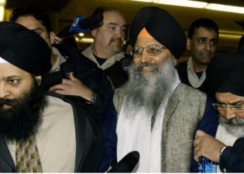 U shpall i pafajshëm për bombardimin e avionit, biznesmeni qëllohet për vdekje 37 vjet pas ngjarjes