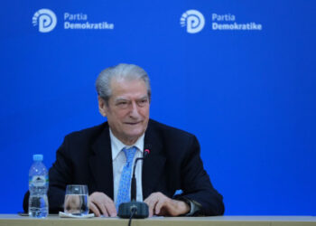 Berisha vijon ‘avazin’ e përditshëm: Rama i detyruar të shpallë konferencë në të njëjtën orë me ne, por protesta do jetë më e fuqishmja që…