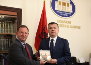 Balla takim me Grupin e miqësisë Greqi-Shqipëri: Njohja e ndërsjelltë e pensioneve, e rëndësishme për komunitetin shqiptar