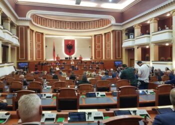 Simbol i unitetit të kombit/ Begaj: Do punoj fort për të ndërtuar dialogun politik, por nuk do qëndroj neutral ndaj atyre…!