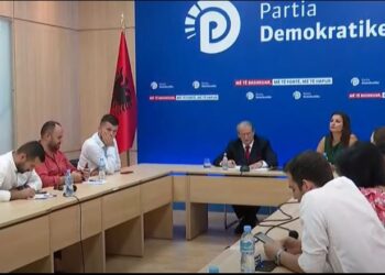 Shpallja ‘non grata’/ Berisha: Vendimi u sponsorizua nga mafia. Po luftoj për dinjitetin e shqiptarëve