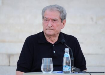 “Do ta denoncoj”/ U shpall “non grata” nga Britania, Berisha: Akt i tmerrshëm korruptiv i George Soros dhe Edi Ramës! Lobuan që…!