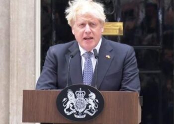 Johnson jep dorëheqjen: Procesi i zgjedhjes së udhëheqësit të ri duhet të fillojë tani
