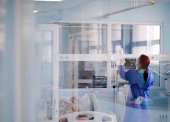 Rriten frikshëm rastet! Infektohen 1846 qytetarë me COVID, humbin jetën dy të tjerë në 24 orë