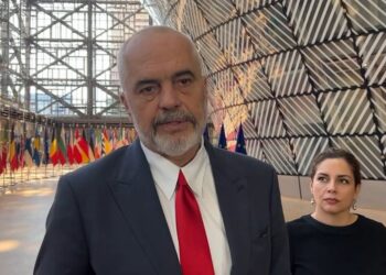 “S’kemi pritur nisjen formale të procesit”/ Rama për negociatat: Në aspektin e drejtësisë dhe rendit ligjor jemi në pararojë të të gjithëve