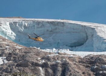 Moti i paqëndrueshëm/ Eksperti: Rritja e temperaturave po shpejton shkrirjen e akullnajave alpine