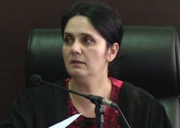 Shtyhet gjyqi për Enkelejda Hoxhën, ja data e caktuar për seancën gjyqësore