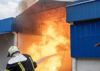 Ushtria ruse bombardon tregun qendror në Slovyansk/ Vriten 2 civilë, plagosen shtatë të tjerë