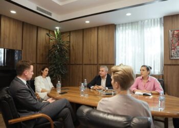 Gjiknuri me deputetin gjerman Ahmetoviç: Mos-hapja e negociatave të Shqipërisë me BE, shans i humbur për rajonin dhe sigurinë europiane