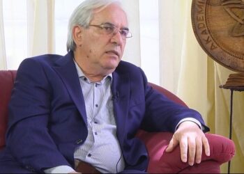 Rikthimi në politikë? Batuta e Gjinushit për Berishën: Boll u rikthye njëri!