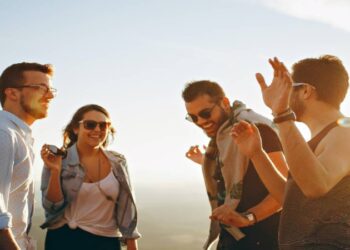 Këto janë 4 shenjat më të lezetshme të Horoskopit, e marrin gjithçka lehtë