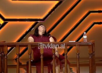 VIDEO / Humb ndjenjat gjatë seancës në ‘Shihemi Në Gjyq’ kur mëson se publiku…