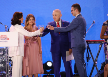 Kim dhe Meta trokasin gotat për 100-vjetorin e marrëdhënieve SHBA-Shqipëri/ Ambasada shpërndan mesazhin e Kim: T’i kujtojmë njëri-tjetrit rolin…