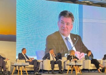 Lajçak: Zgjerimi është kthyer në çështje politike. BE të kryejë punën e vet për integrimin e Ballkanit Perëndimor